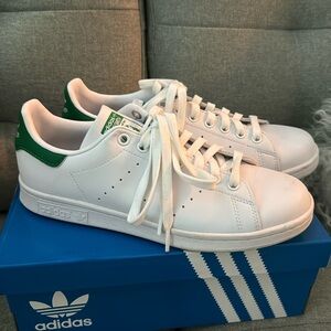 Stan smith white and green sneakers women’s size 8